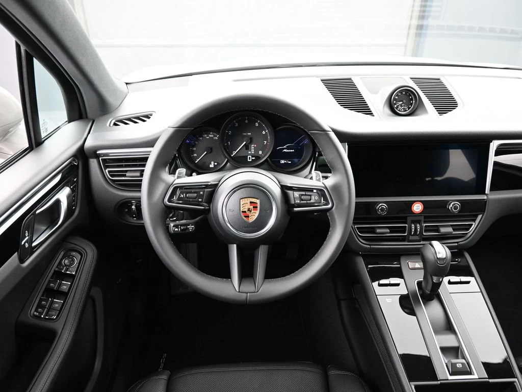 2026 Porsche Macan interior, dashboard, Black