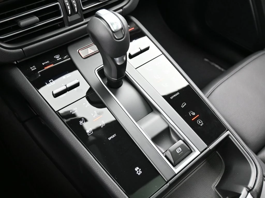 2026 Porsche Macan interior, center console, Black