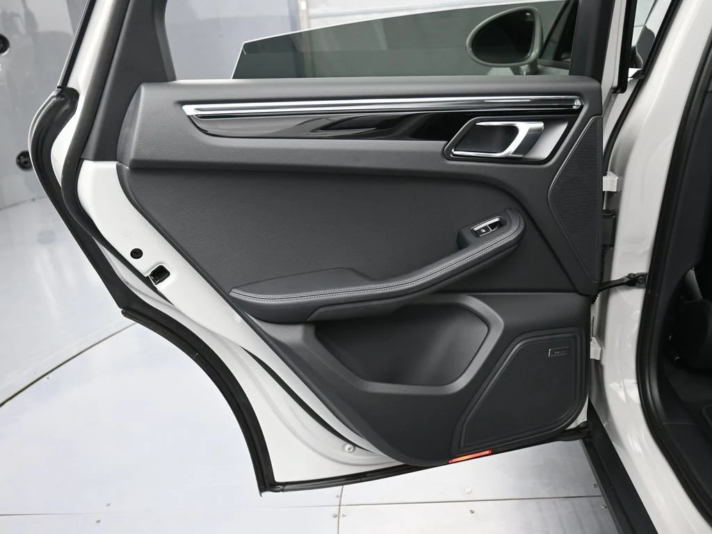 2026 Porsche Macan interior, door panel, Black