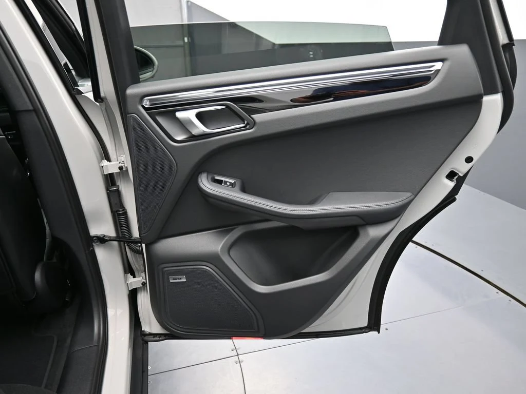 2026 Porsche Macan interior, door panel, Black