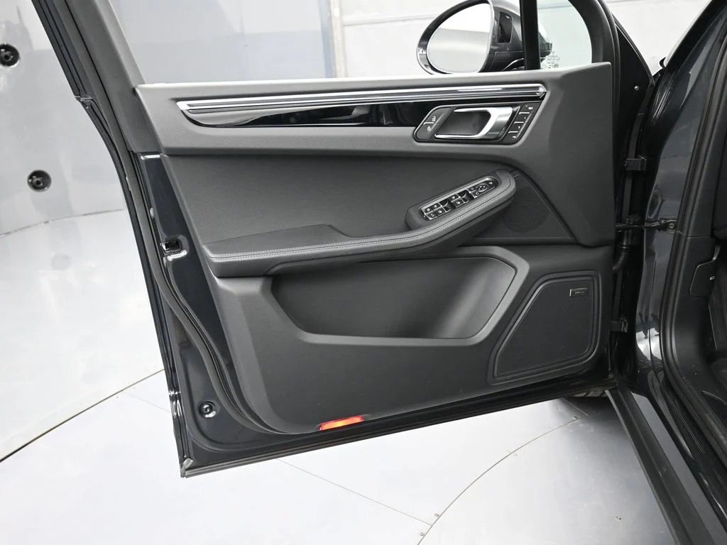 2026 Porsche Macan interior, door panel, Black