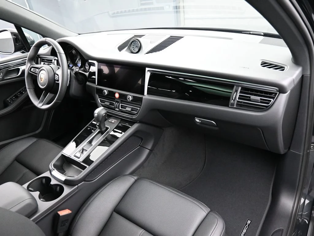 2026 Porsche Macan interior, Black