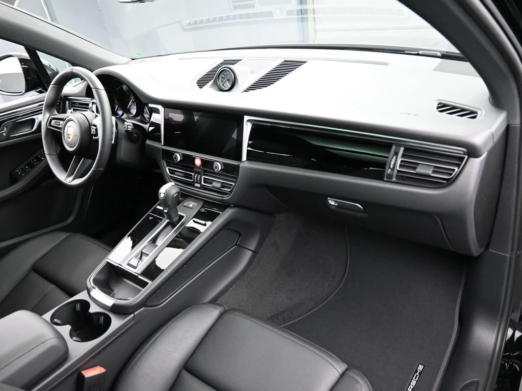 2026 Porsche Macan interior, Black