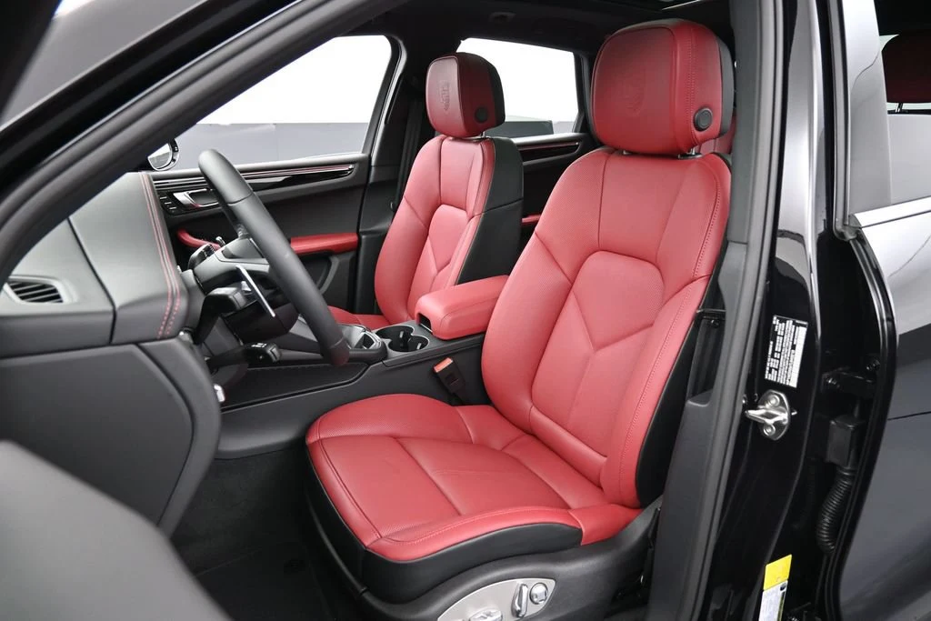 2026 Porsche Macan S interior, seats