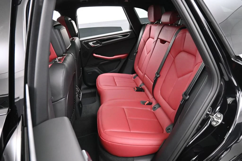 2026 Porsche Macan S interior, seats
