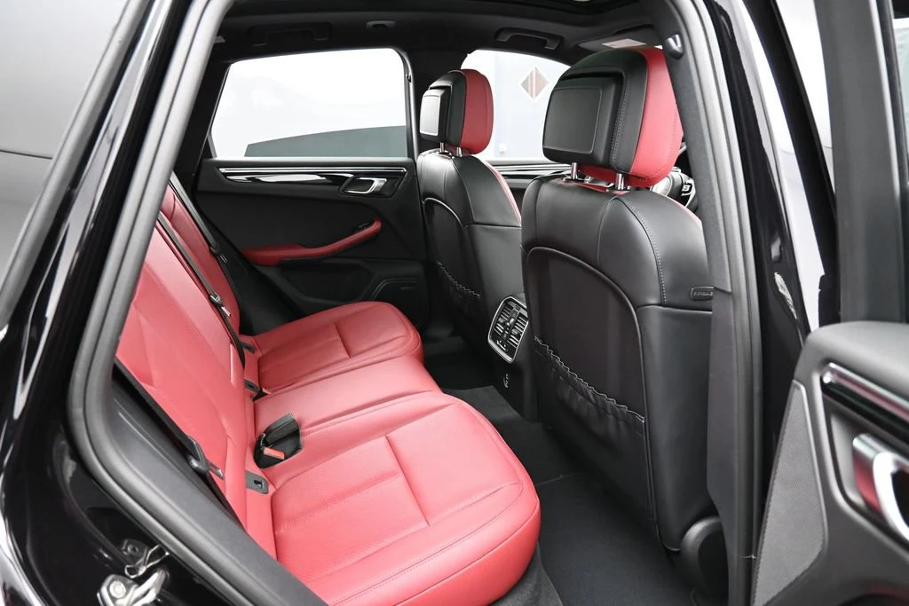 2026 Porsche Macan S interior, seats
