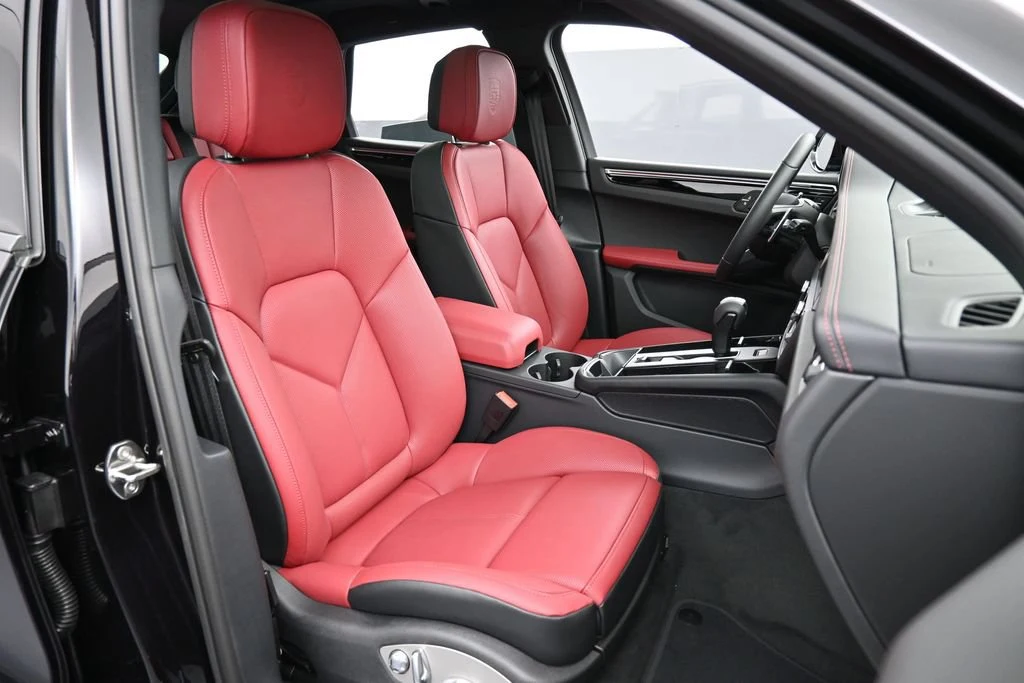 2026 Porsche Macan S interior, seats