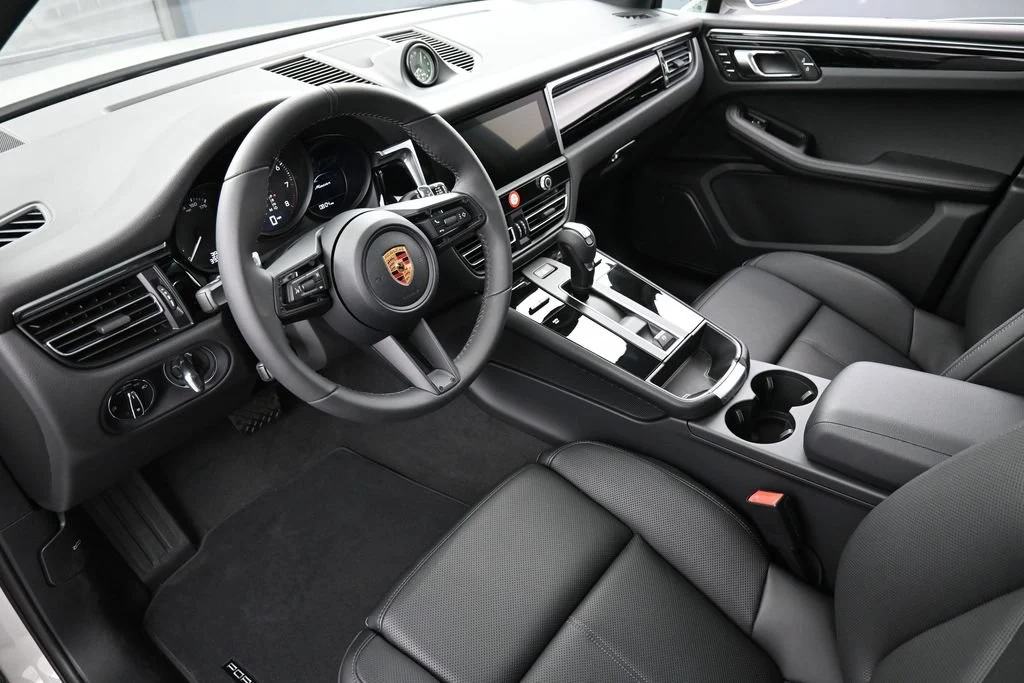 2026 Porsche Macan interior, Black