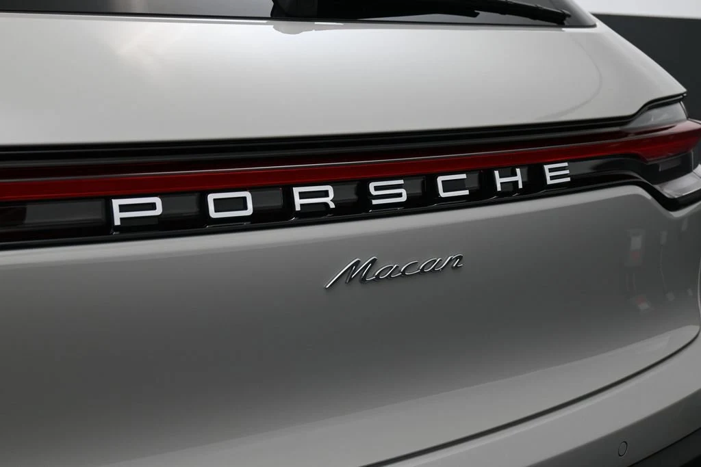 2026 Porsche Macan, detail