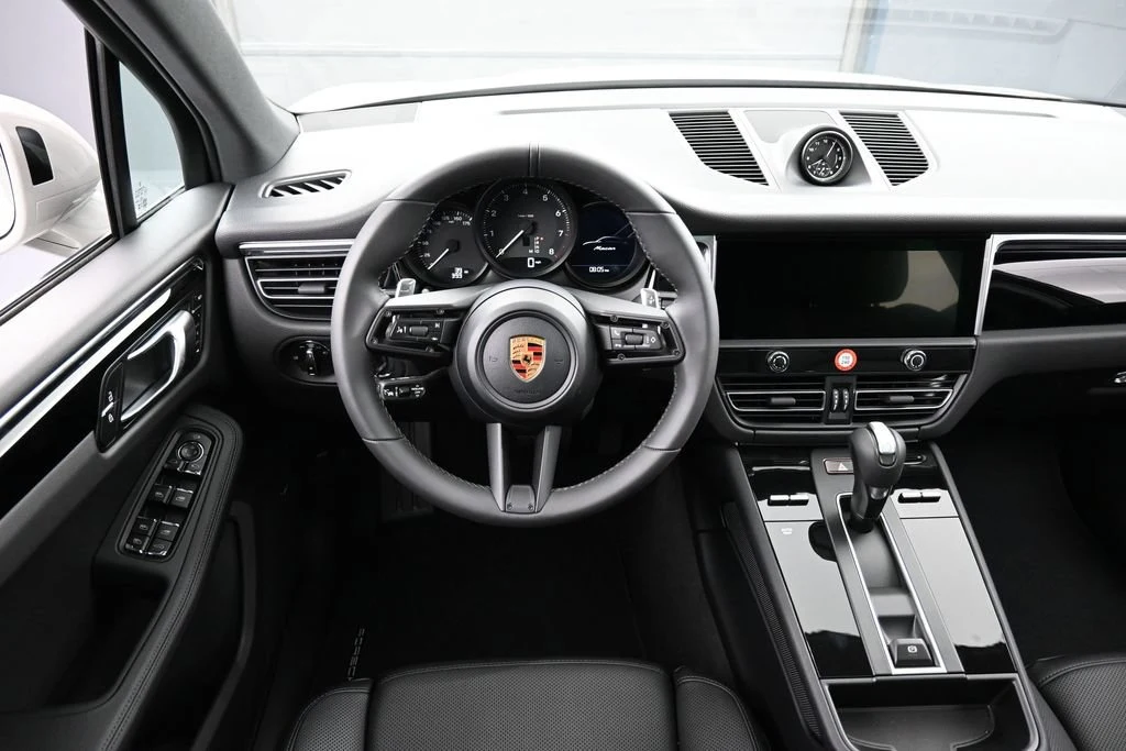2026 Porsche Macan interior, dashboard, Black