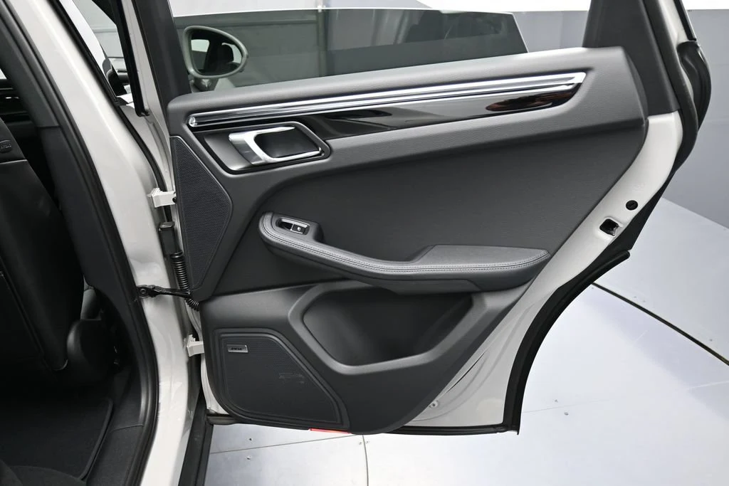 2026 Porsche Macan interior, door panel, Black