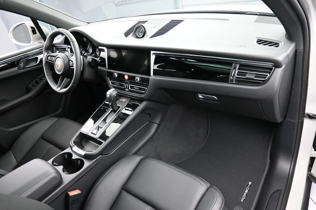 2026 Porsche Macan interior, Black