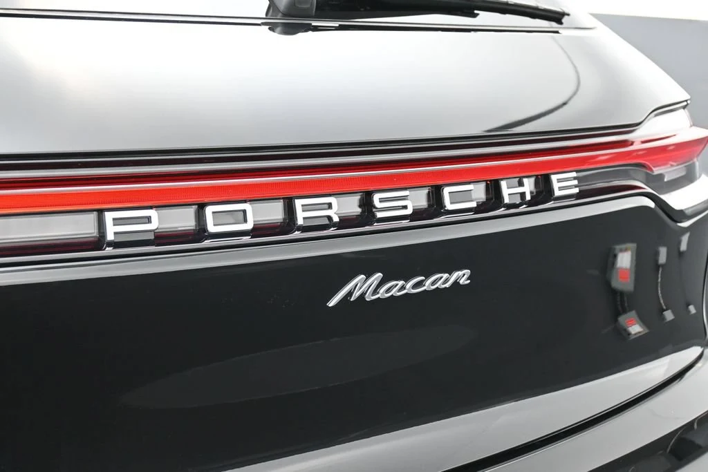 2026 Porsche Macan, detail