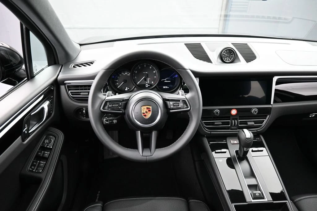 2026 Porsche Macan interior, dashboard, Black
