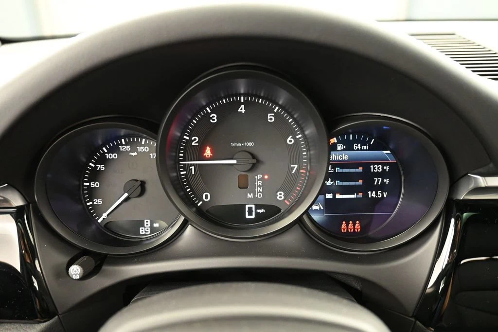 2026 Porsche Macan interior, Black