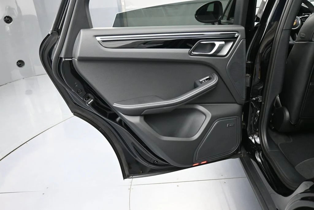 2026 Porsche Macan interior, door panel, Black