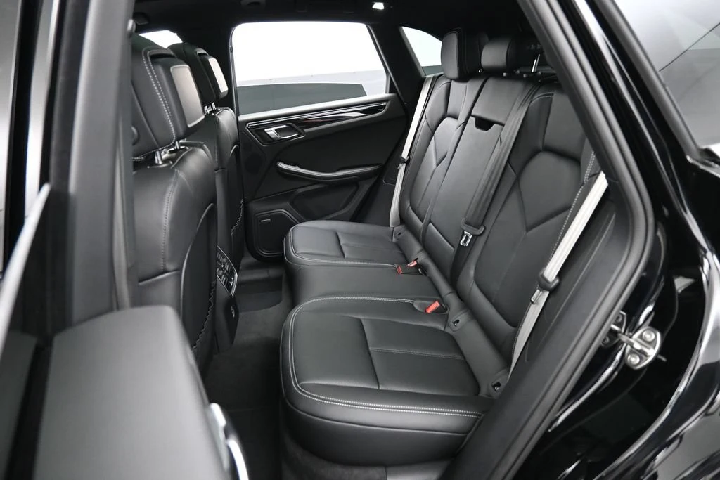 2026 Porsche Macan interior, seats, Black