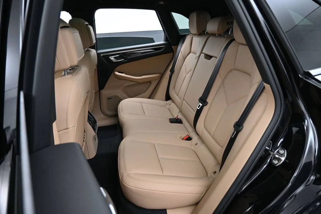 2026 Porsche Macan S interior, seats, Black/Mojave Beige