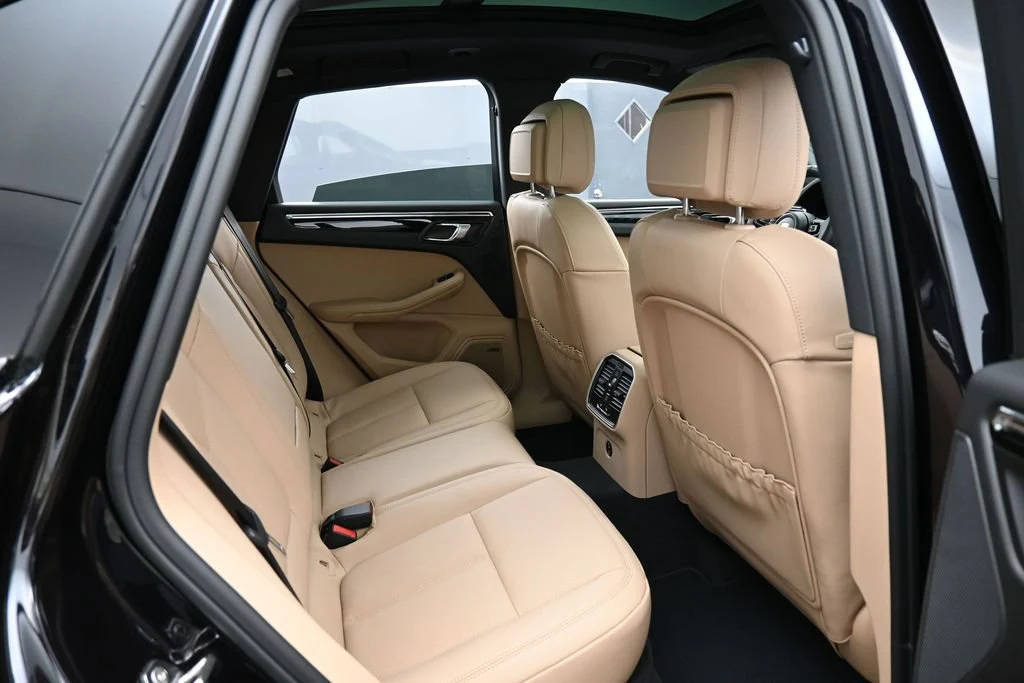 2026 Porsche Macan S interior, seats, Black/Mojave Beige