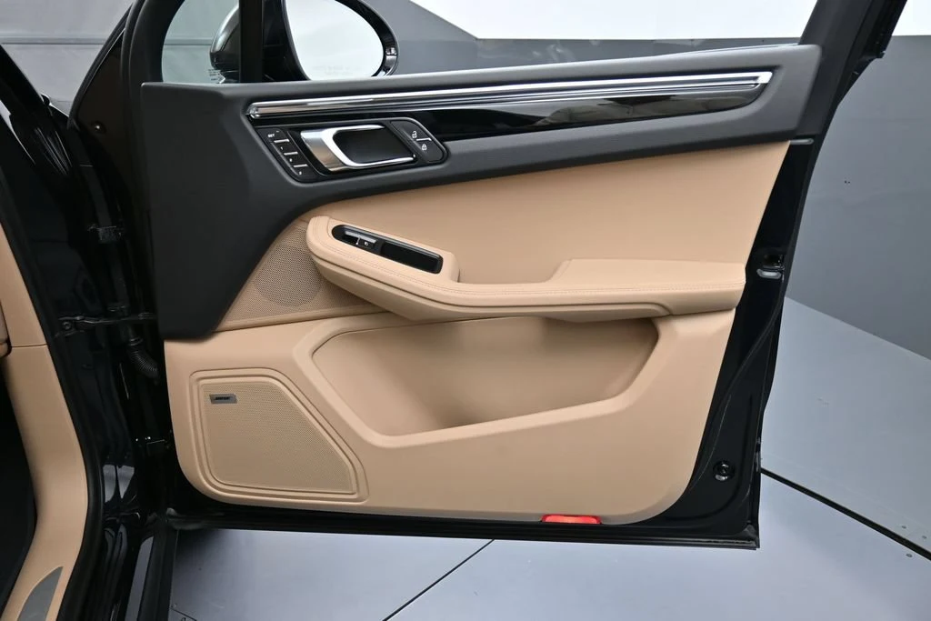 2026 Porsche Macan S interior, door panel, Black/Mojave Beige