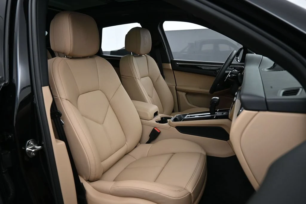2026 Porsche Macan S interior, seats, Black/Mojave Beige