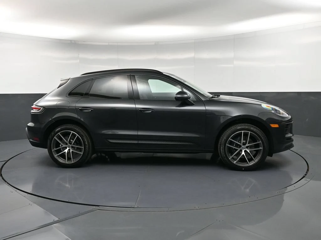 2026 Porsche Macan, side profile, Grey