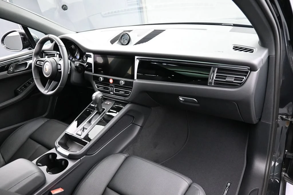 2026 Porsche Macan interior, Black