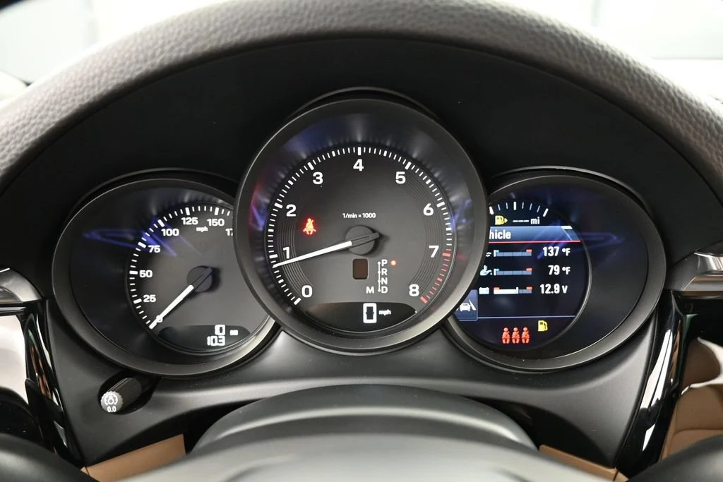 2026 Porsche Macan interior, Black/Mojave Beige
