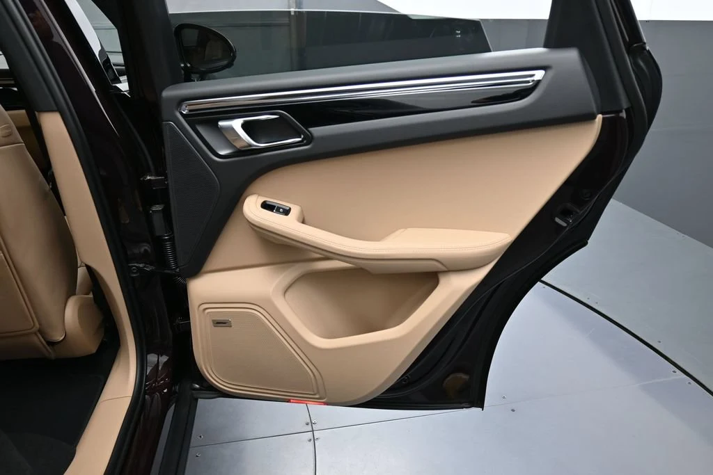 2026 Porsche Macan interior, door panel, Black/Mojave Beige