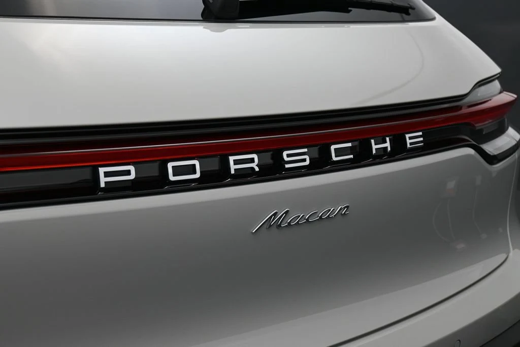 2026 Porsche Macan, detail