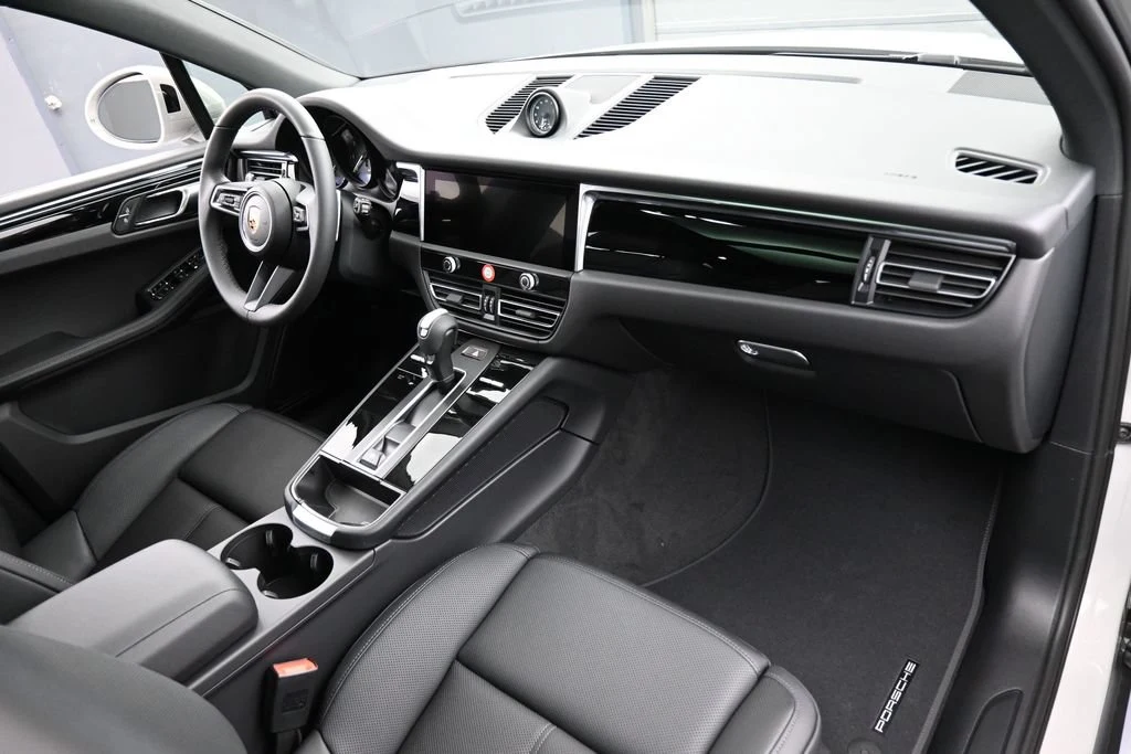 2026 Porsche Macan interior, Black