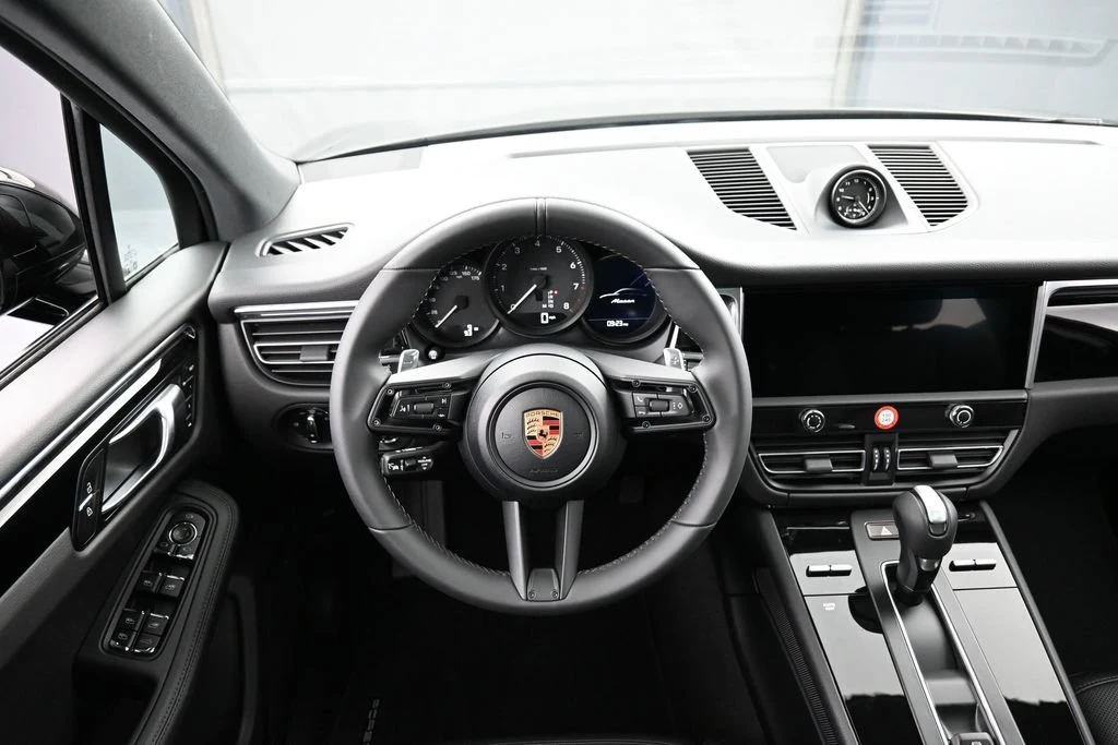 2026 Porsche Macan interior, dashboard, Black