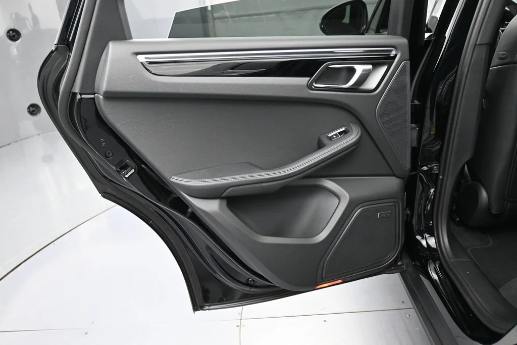 2026 Porsche Macan interior, door panel, Black