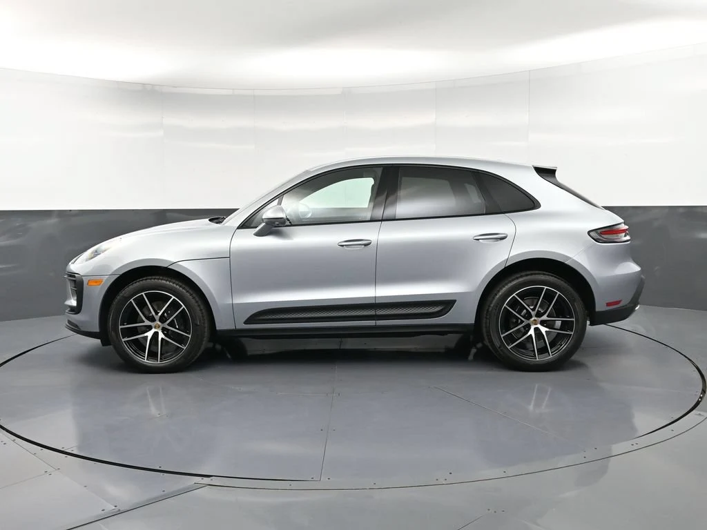 2026 Porsche Macan, side profile, Silver