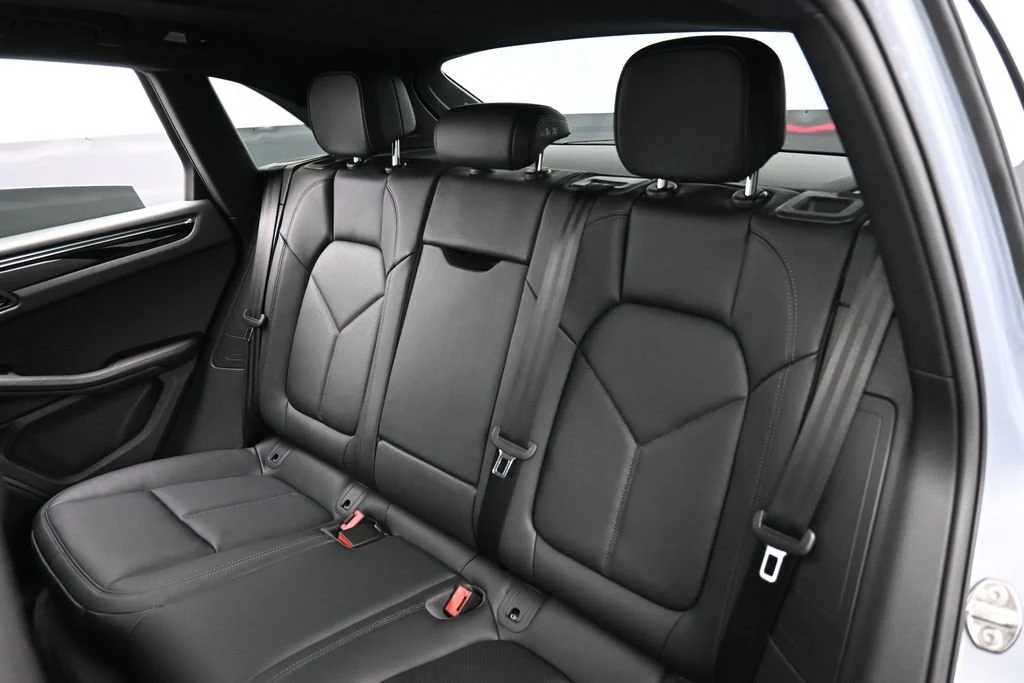 2026 Porsche Macan interior, seats, Black