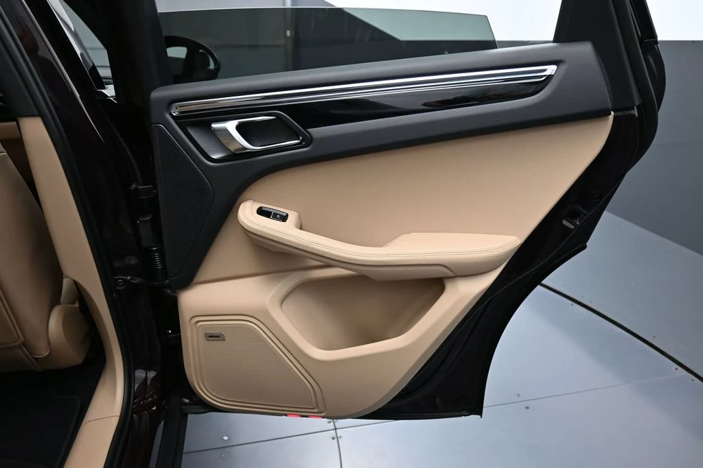 2026 Porsche Macan interior, door panel, Black/Mojave Beige