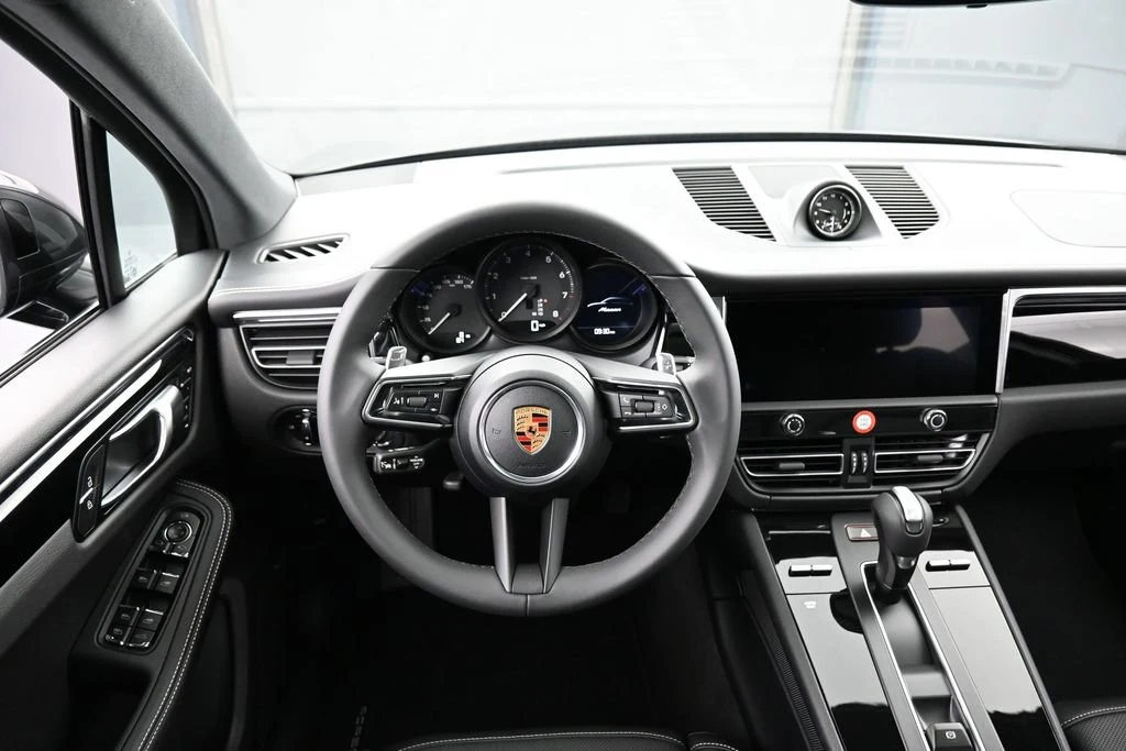 2026 Porsche Macan interior, dashboard, Black