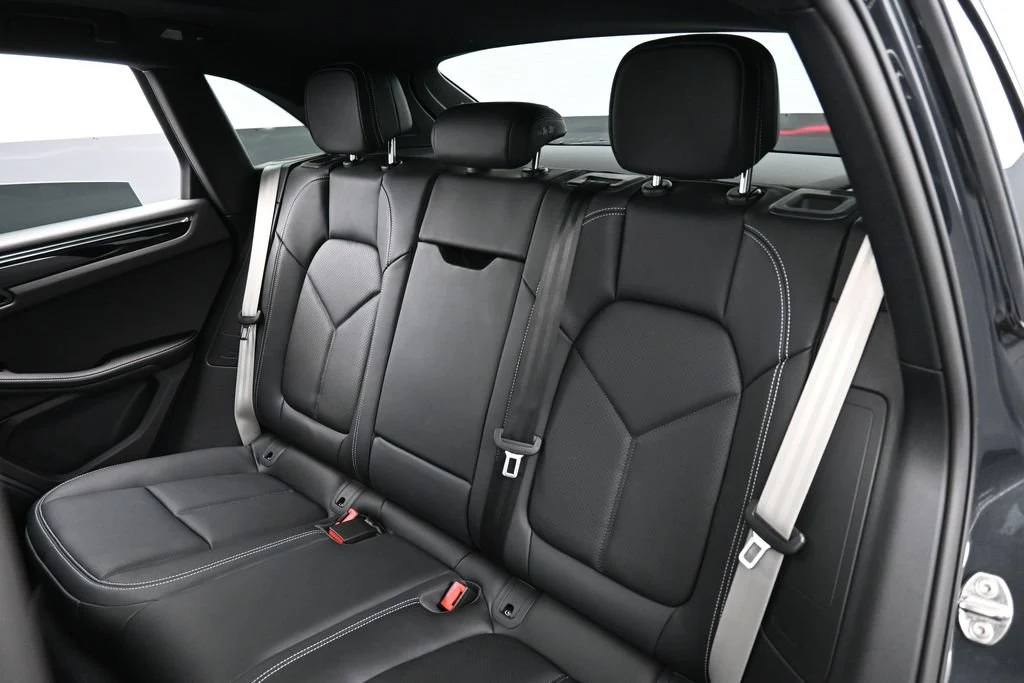 2026 Porsche Macan interior, seats, Black
