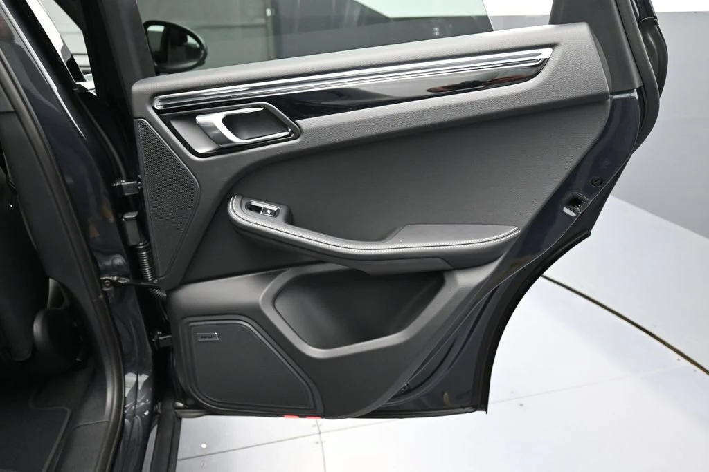 2026 Porsche Macan interior, door panel, Black