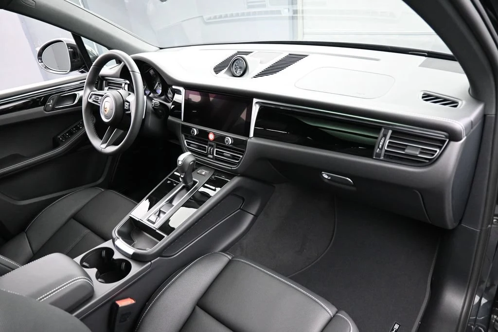 2026 Porsche Macan interior, Black