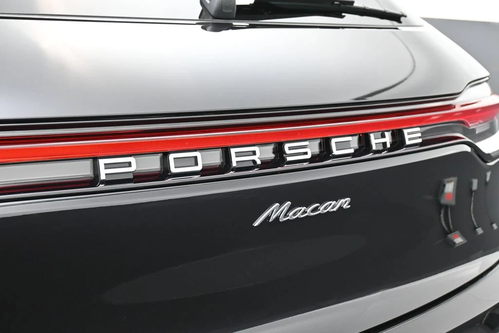 2026 Porsche Macan, detail
