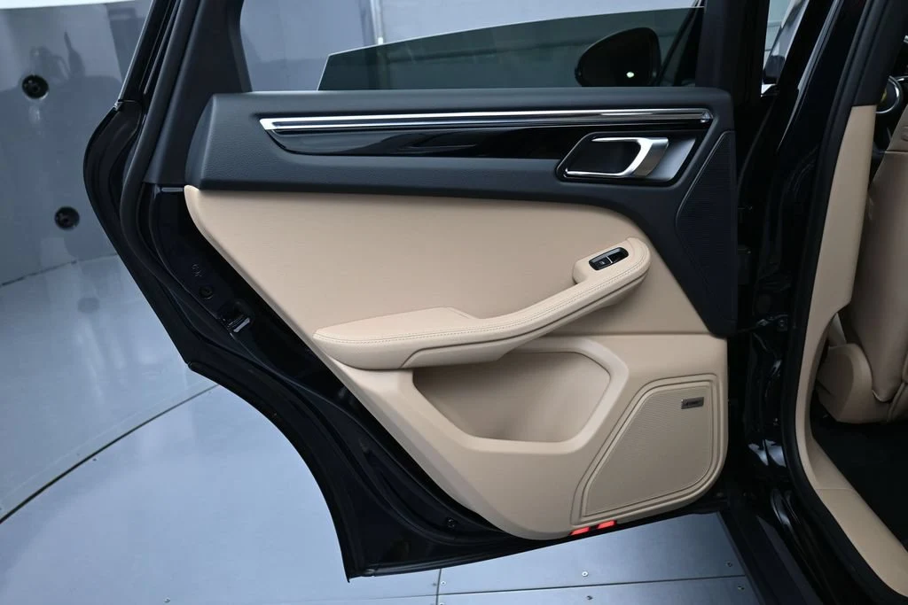 2026 Porsche Macan interior, door panel, Black/Mojave Beige