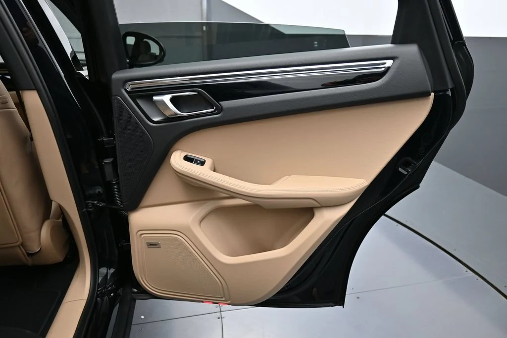 2026 Porsche Macan interior, door panel, Black/Mojave Beige