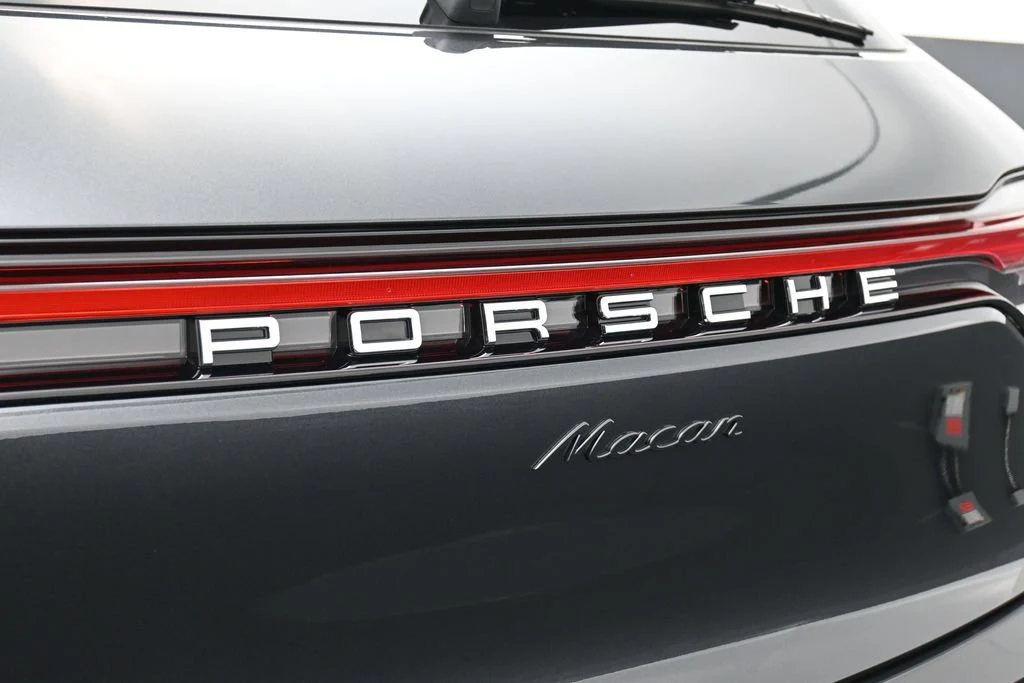 2026 Porsche Macan, detail