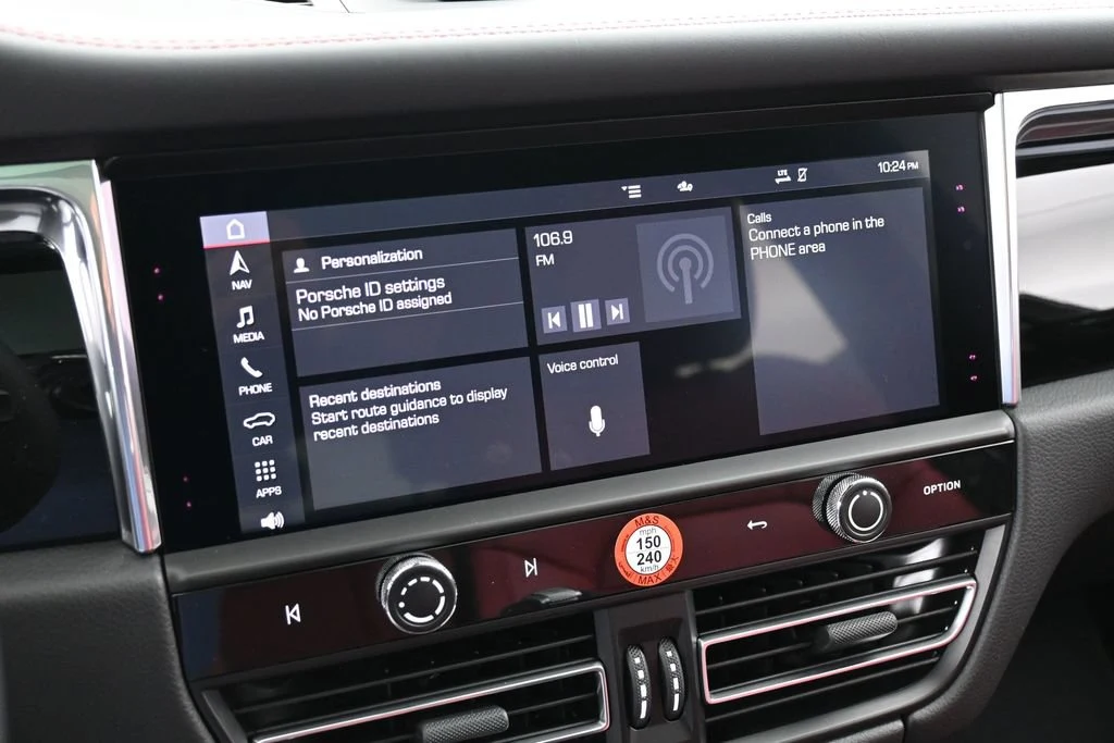 2026 Porsche Macan interior, Black/Bordeaux Red
