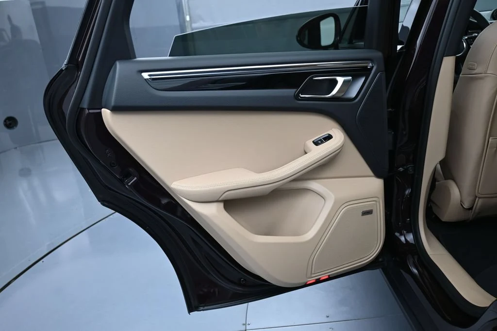 2026 Porsche Macan interior, door panel, Black/Mojave Beige