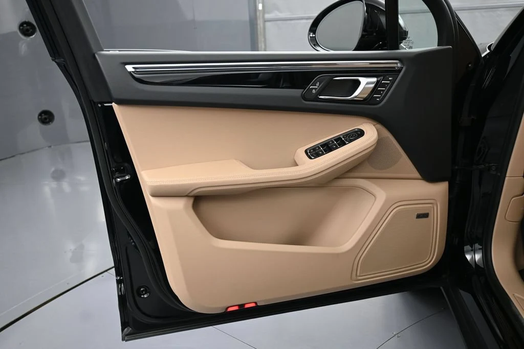 2026 Porsche Macan interior, door panel, Black/Mojave Beige