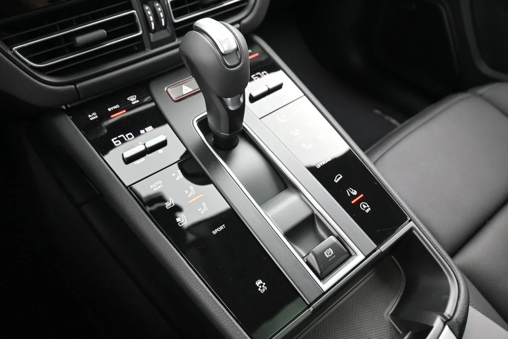 2026 Porsche Macan interior, center console, Black