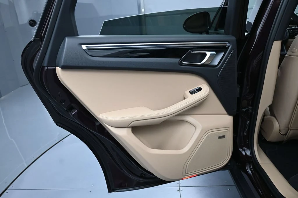 2026 Porsche Macan interior, door panel, Black/Mojave Beige