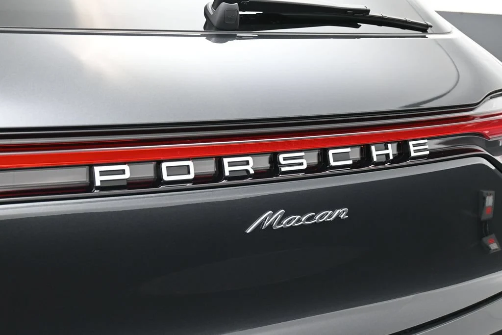2026 Porsche Macan, detail